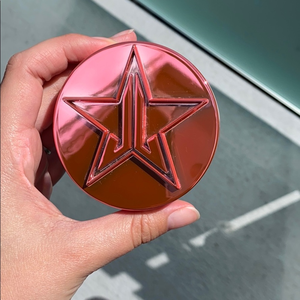 Jeffree Star Cosmetics Setting Powder Beige
